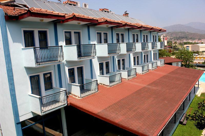 Aymes Hotel 페티예 외부 사진