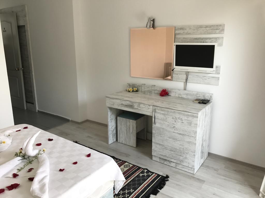 Aymes Hotel 페티예 외부 사진