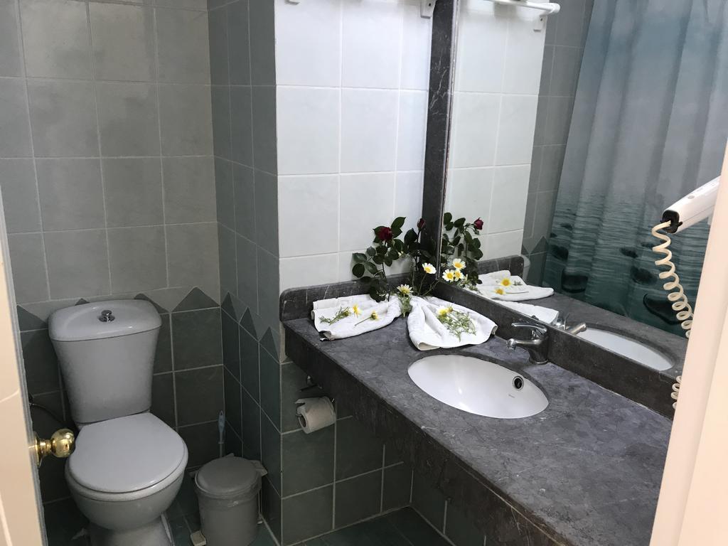 Aymes Hotel 페티예 외부 사진