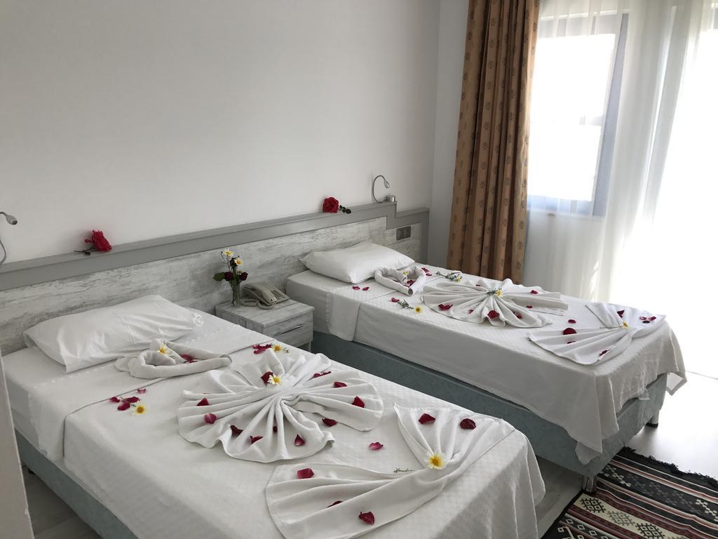 Aymes Hotel 페티예 외부 사진