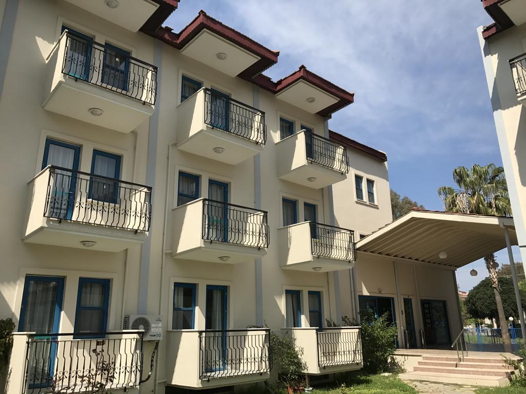 Aymes Hotel 페티예 외부 사진