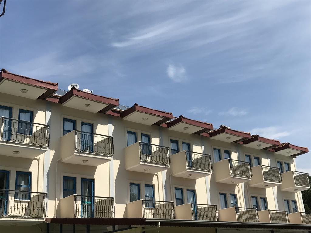 Aymes Hotel 페티예 외부 사진