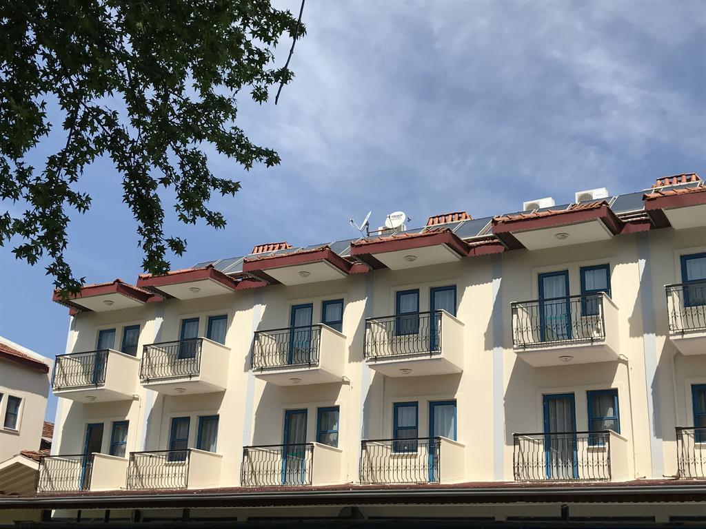 Aymes Hotel 페티예 외부 사진