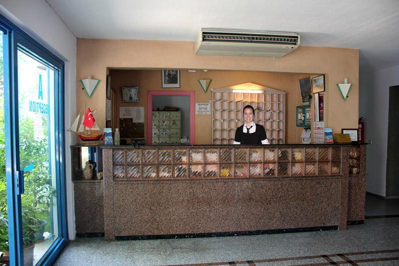 Aymes Hotel 페티예 외부 사진