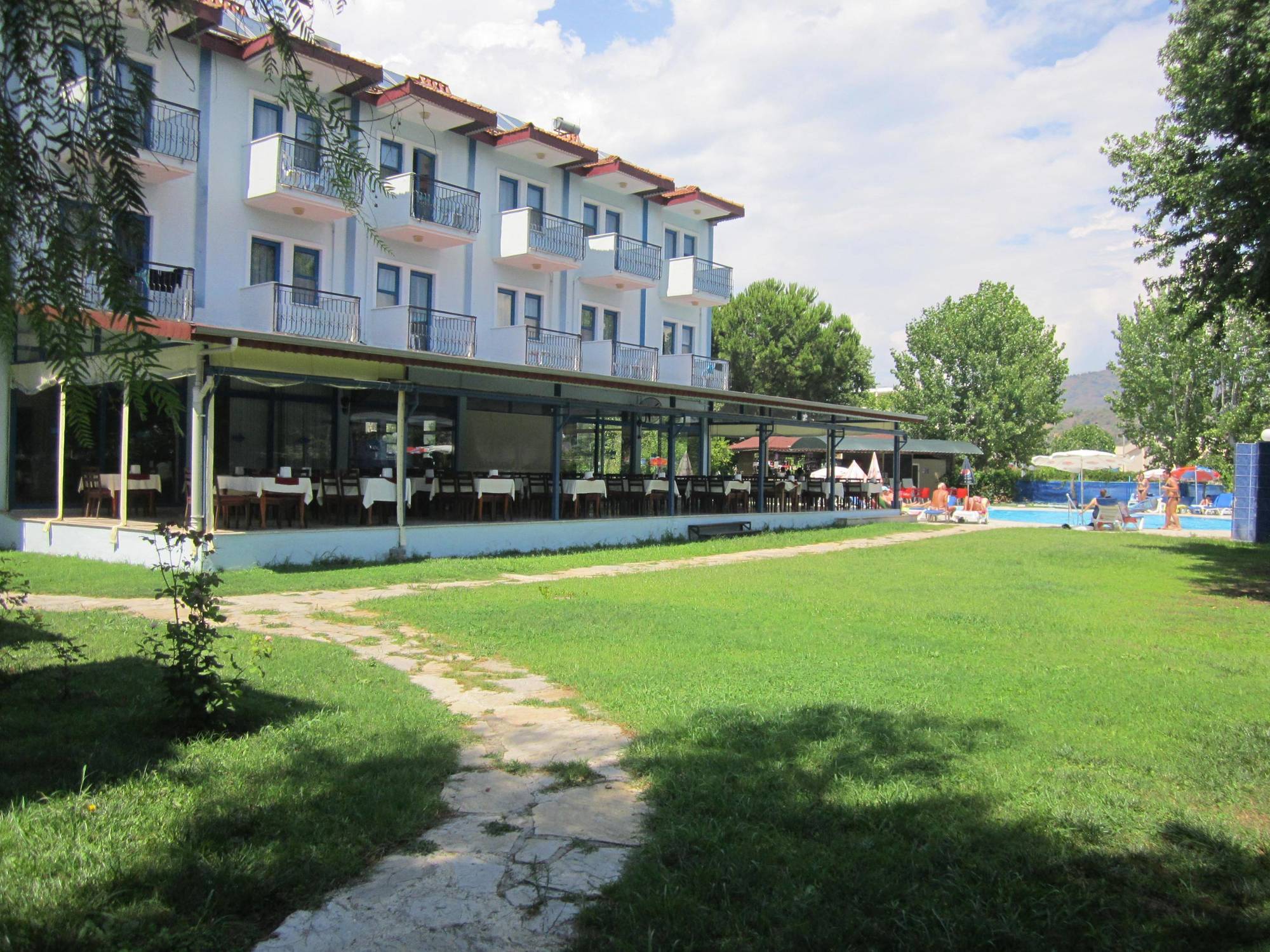 Aymes Hotel 페티예 외부 사진